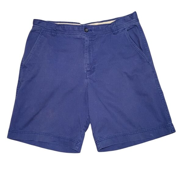 IZOD Navy Shorts - Picture 1 of 4